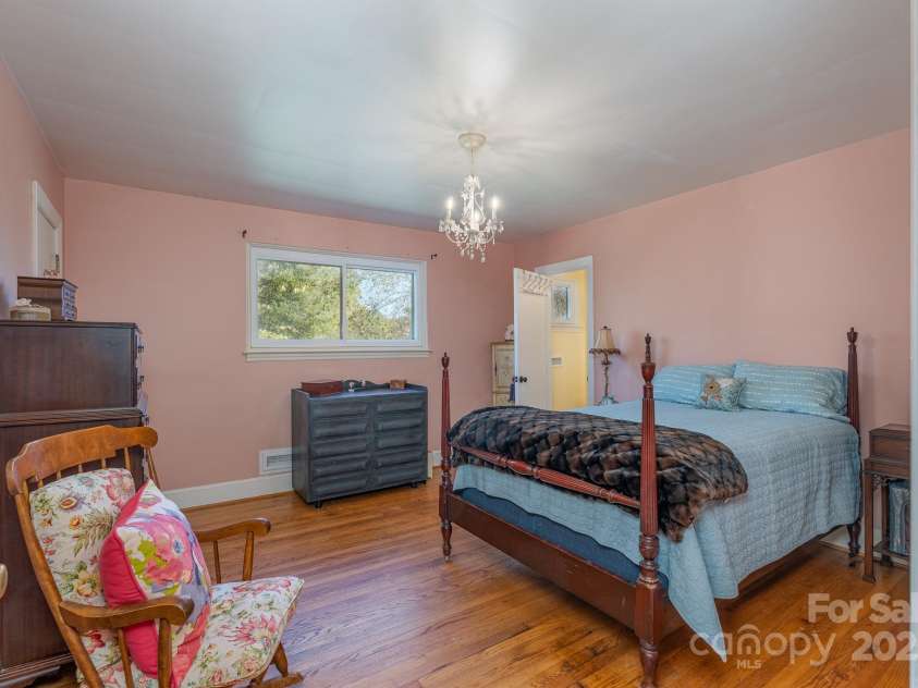 1302 Winthrop Drive, Rock Hill, SC 29732.  MLS# CAR4332694, YatesRealty ID 1744. 