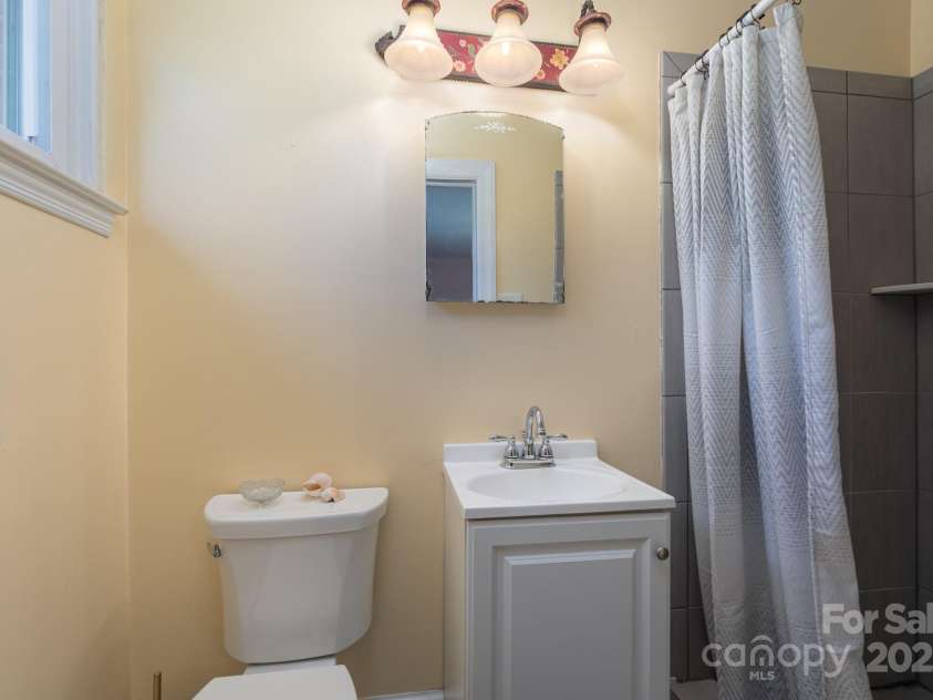 1302 Winthrop Drive, Rock Hill, SC 29732.  MLS# CAR4332694, YatesRealty ID 1744. 