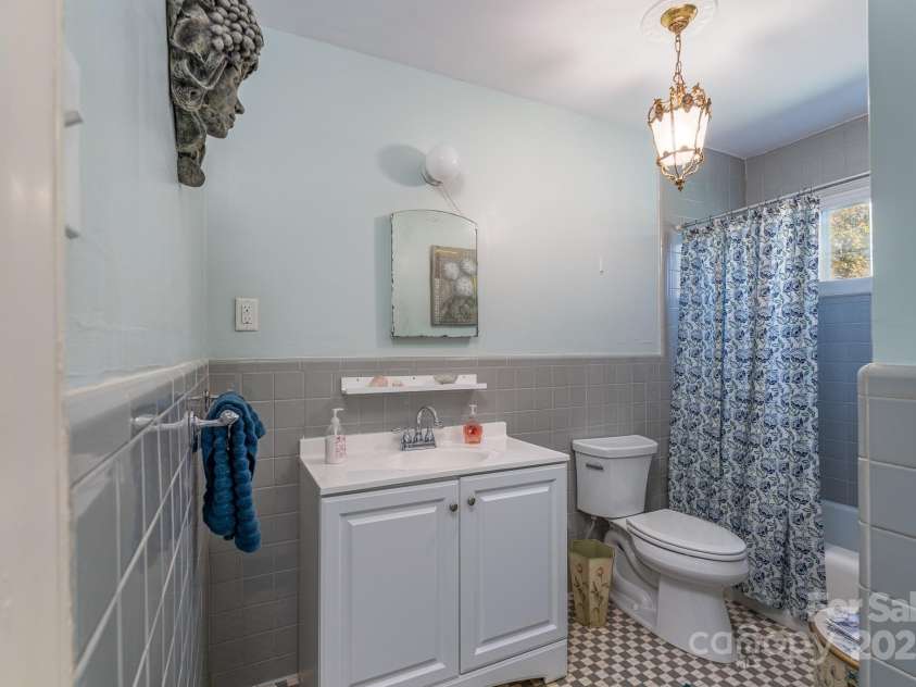 1302 Winthrop Drive, Rock Hill, SC 29732.  MLS# CAR4332694, YatesRealty ID 1744. 