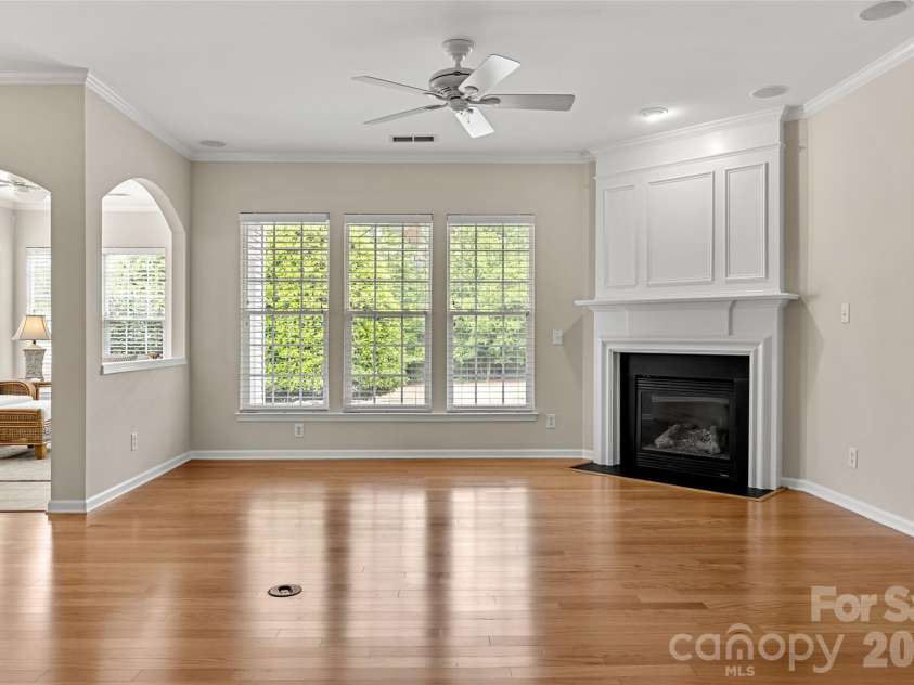 15164 Legend Oaks Court, Fort Mill, SC 29707.  MLS# CAR4375145, YatesRealty ID 17440. 