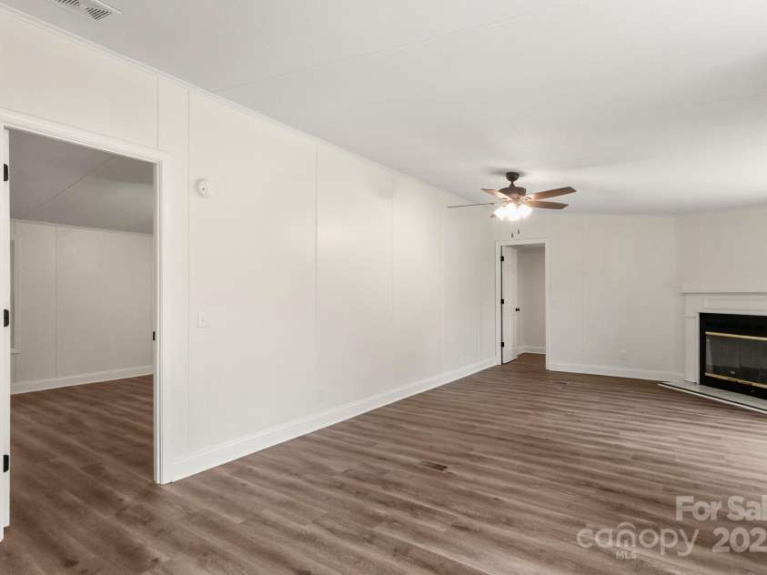 925 Crestland Drive, Clover, SC 29710.  MLS# CAR4256083, YatesRealty ID 17440. 