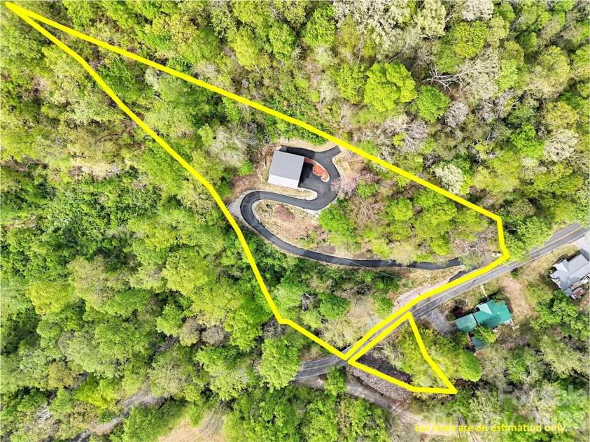 455 Chinquapin Road, Canton, NC 28716.  MLS# CAR4375378, YatesRealty ID 17441. 