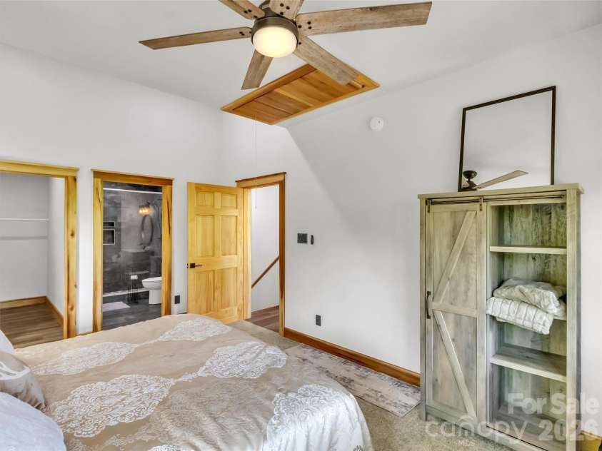 455 Chinquapin Road, Canton, NC 28716.  MLS# CAR4375378, YatesRealty ID 17441. Main level bedroom