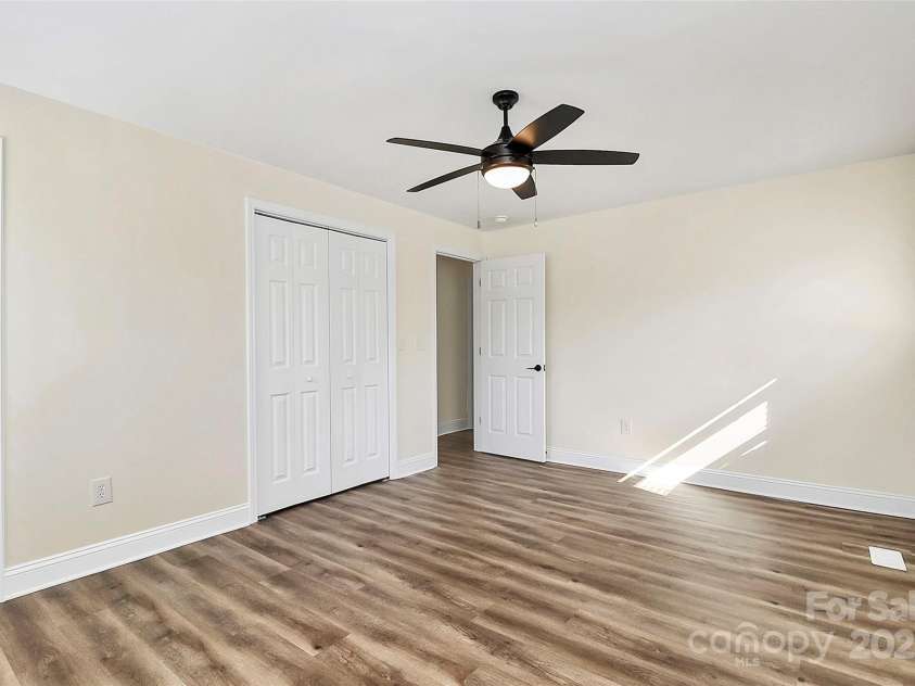 2159 Greenleaf Road, Clover, SC 29710.  MLS# CAR4223943, YatesRealty ID 17442. 