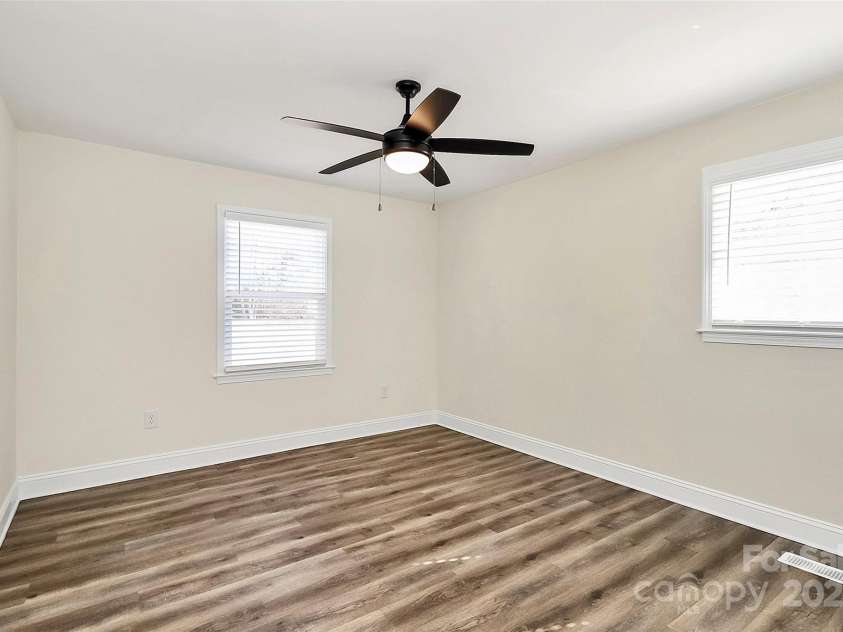 2159 Greenleaf Road, Clover, SC 29710.  MLS# CAR4223943, YatesRealty ID 17442. 