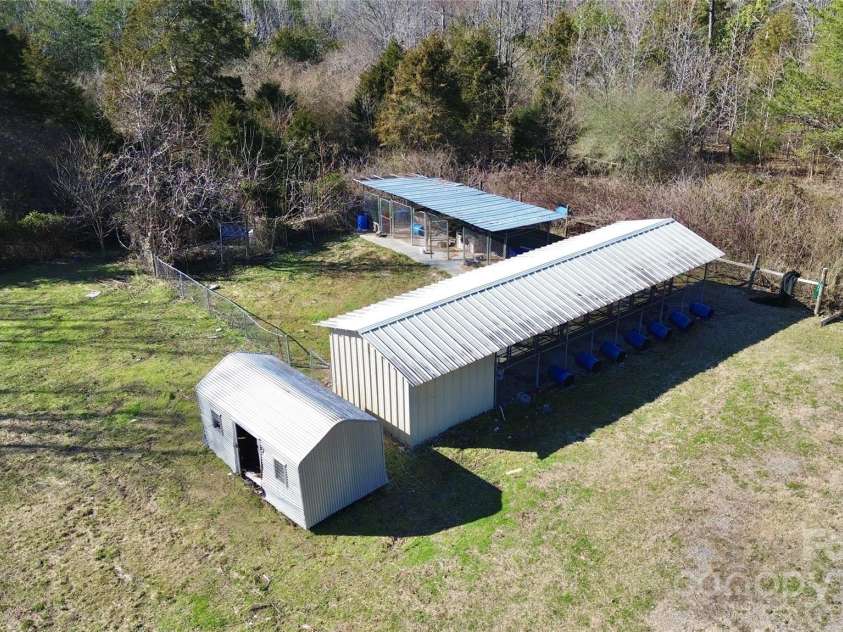 2159 Greenleaf Road, Clover, SC 29710.  MLS# CAR4223943, YatesRealty ID 17442. 