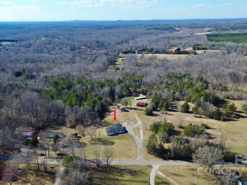 2159 Greenleaf Road, Clover, SC 29710.  MLS# CAR4223943, YatesRealty ID 17442. 