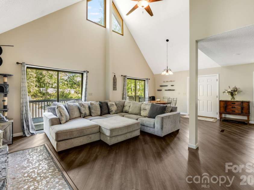 823 Fanning Bridge Road, Fletcher, NC 28732.  MLS# CAR4376125, YatesRealty ID 17443. 