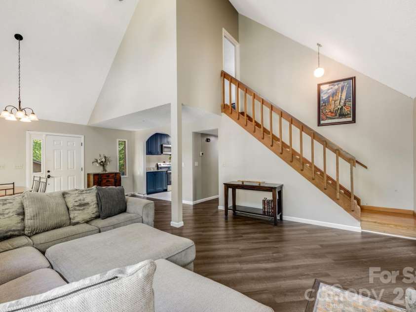 823 Fanning Bridge Road, Fletcher, NC 28732.  MLS# CAR4376125, YatesRealty ID 17443. 