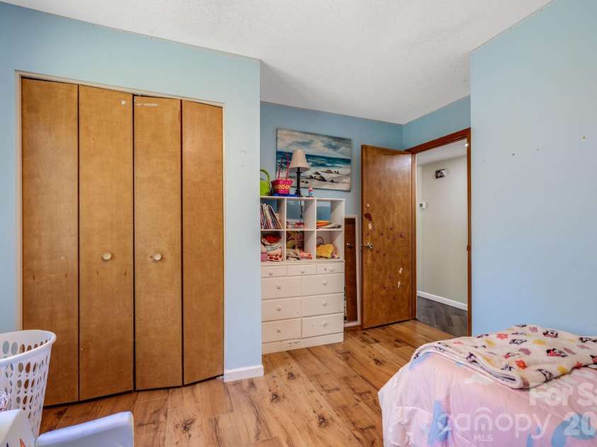 823 Fanning Bridge Road, Fletcher, NC 28732.  MLS# CAR4376125, YatesRealty ID 17443. 