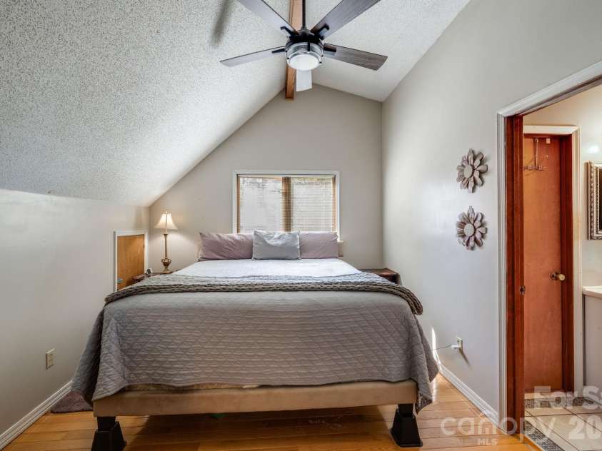 823 Fanning Bridge Road, Fletcher, NC 28732.  MLS# CAR4376125, YatesRealty ID 17443. 