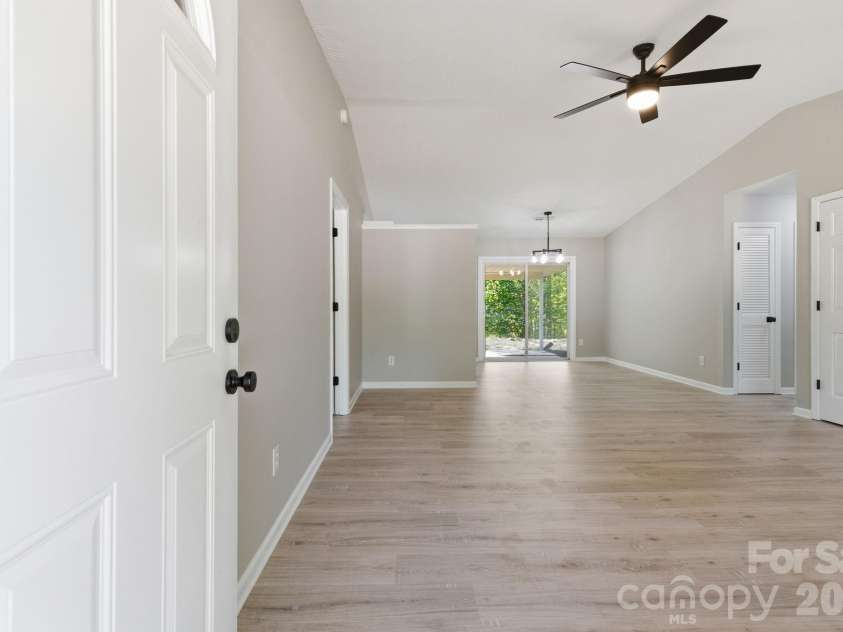 24 Sagefield Drive, Candler, NC 28715.  MLS# CAR4376875, YatesRealty ID 17444. 