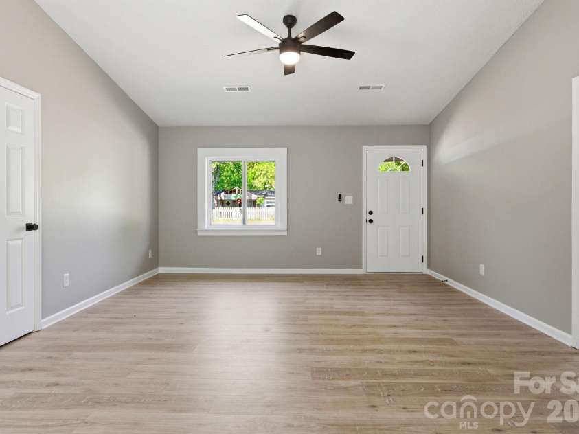 24 Sagefield Drive, Candler, NC 28715.  MLS# CAR4376875, YatesRealty ID 17444. 
