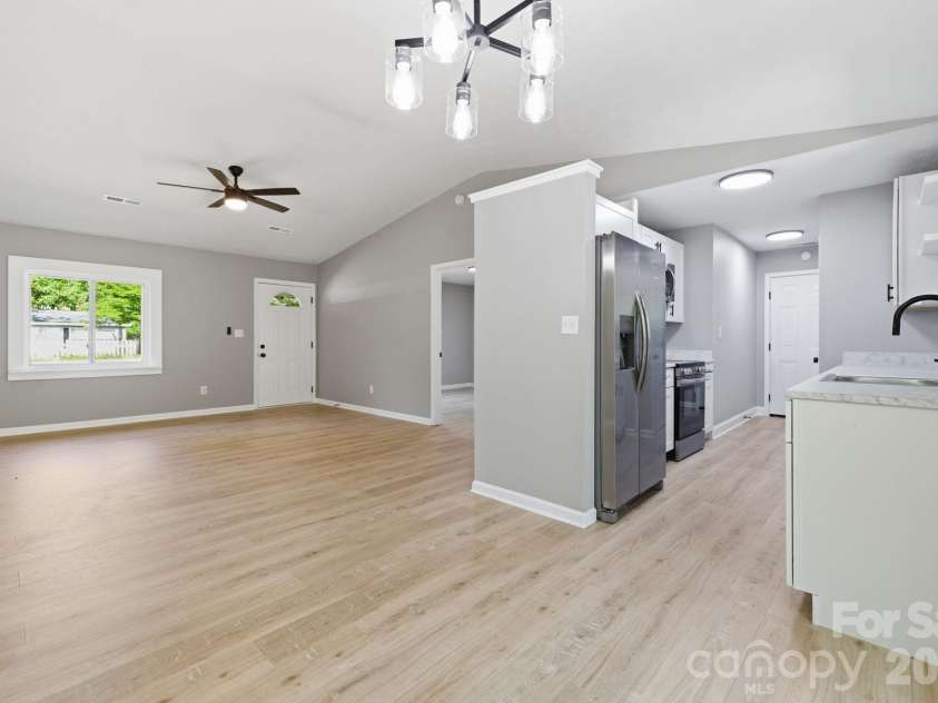 24 Sagefield Drive, Candler, NC 28715.  MLS# CAR4376875, YatesRealty ID 17444. 