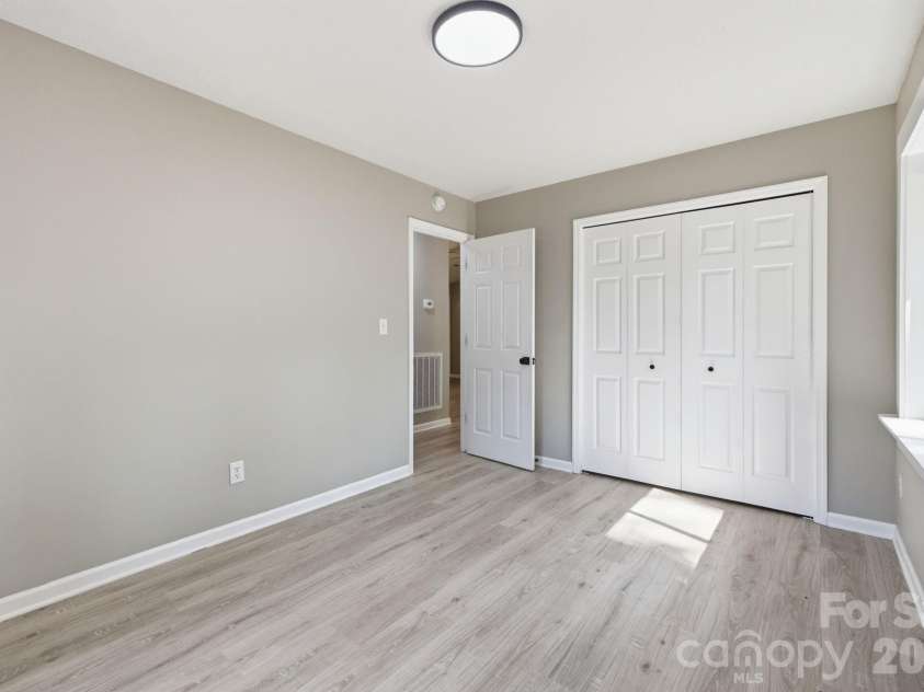 24 Sagefield Drive, Candler, NC 28715.  MLS# CAR4376875, YatesRealty ID 17444. 