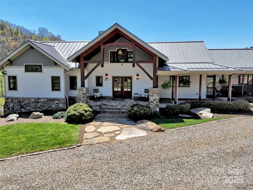 12 Rolling Meadow Lane, Clyde, NC 28721.  MLS# CAR4132706, YatesRealty ID 17445. Front of home