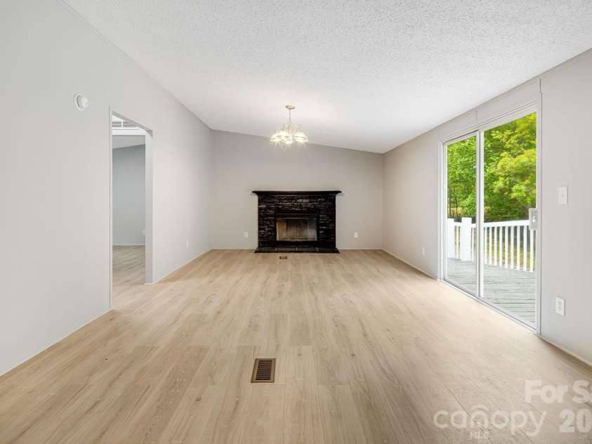 90 High Point Road, Weaverville, NC 28787.  MLS# CAR4376876, YatesRealty ID 17445. 