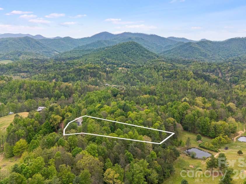 90 High Point Road, Weaverville, NC 28787.  MLS# CAR4376876, YatesRealty ID 17445. 