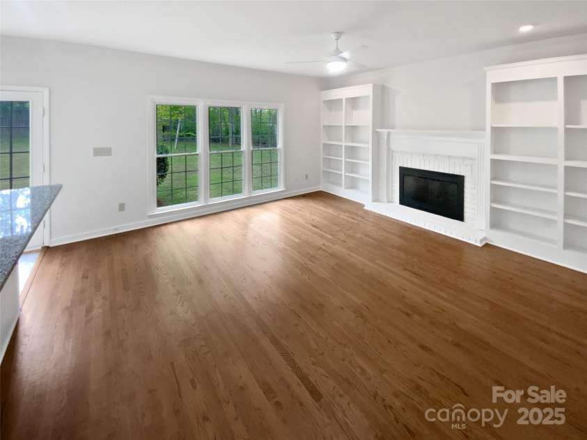 1121 Setter Lane, Concord, NC 28025.  MLS# CAR4247711, YatesRealty ID 17446. 