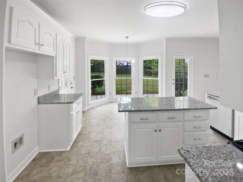 1121 Setter Lane, Concord, NC 28025.  MLS# CAR4247711, YatesRealty ID 17446. 