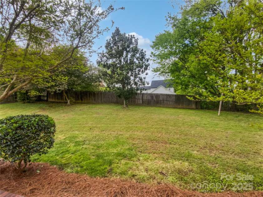 1121 Setter Lane, Concord, NC 28025.  MLS# CAR4247711, YatesRealty ID 17446. 