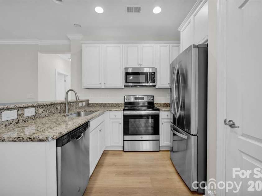 17836 Coulter Parkway, Cornelius, NC 28031.  MLS# CAR4376050, YatesRealty ID 17446. 