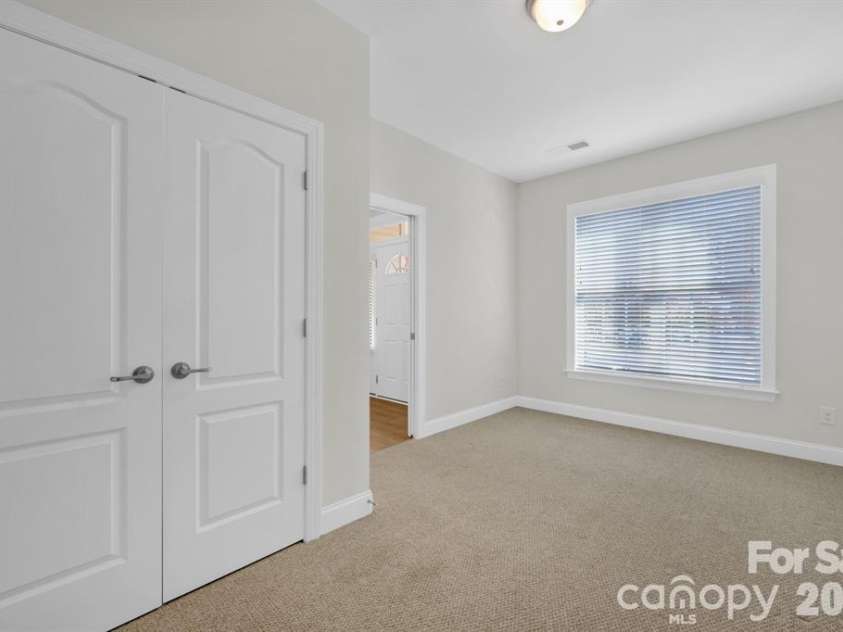 17836 Coulter Parkway, Cornelius, NC 28031.  MLS# CAR4376050, YatesRealty ID 17446. 