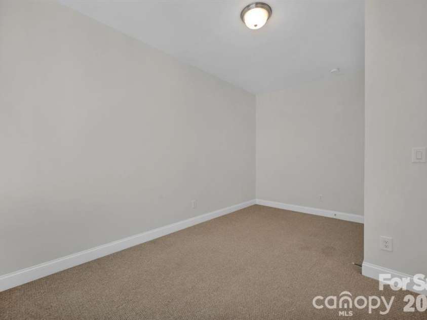 17836 Coulter Parkway, Cornelius, NC 28031.  MLS# CAR4376050, YatesRealty ID 17446. 