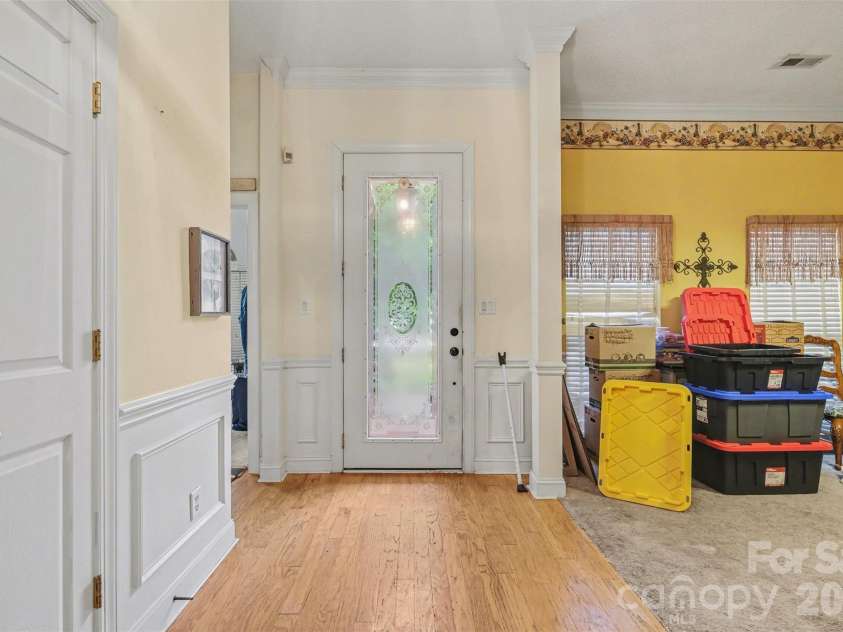 12310 Panthersville Drive, Charlotte, NC 28269.  MLS# CAR4375642, YatesRealty ID 17447. 