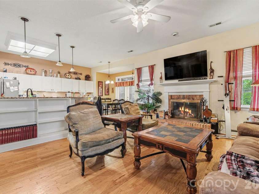 12310 Panthersville Drive, Charlotte, NC 28269.  MLS# CAR4375642, YatesRealty ID 17447. 