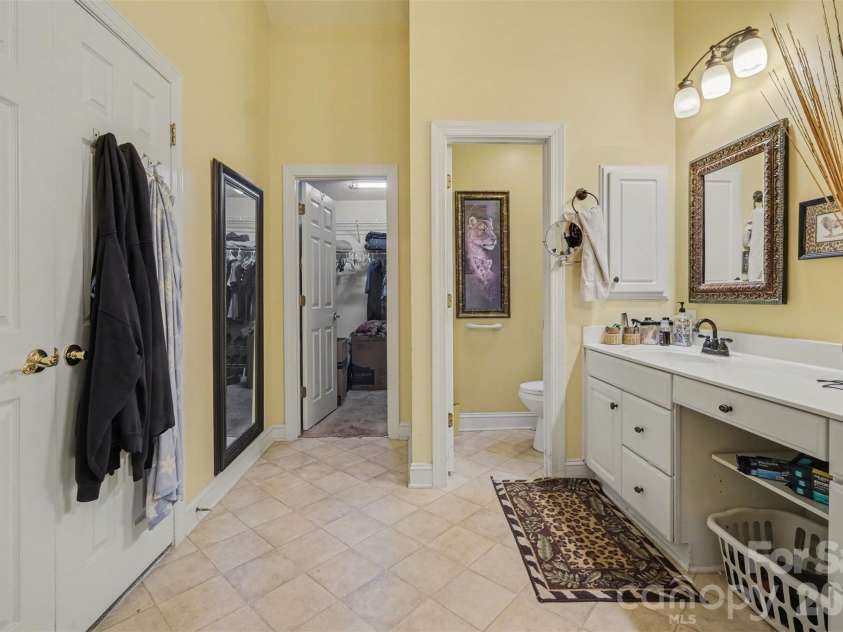 12310 Panthersville Drive, Charlotte, NC 28269.  MLS# CAR4375642, YatesRealty ID 17447. 