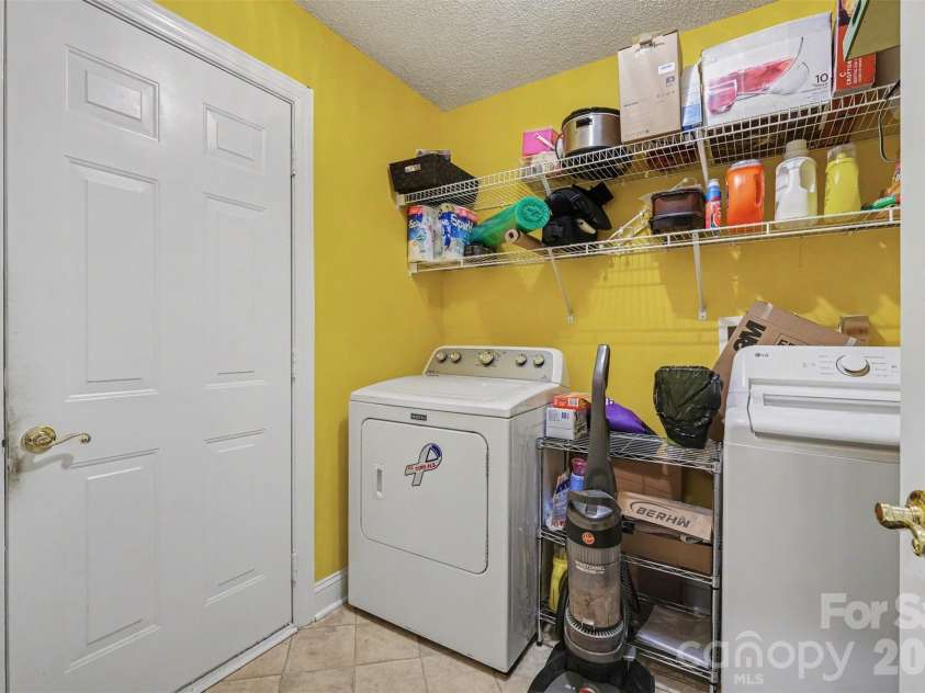 12310 Panthersville Drive, Charlotte, NC 28269.  MLS# CAR4375642, YatesRealty ID 17447. 