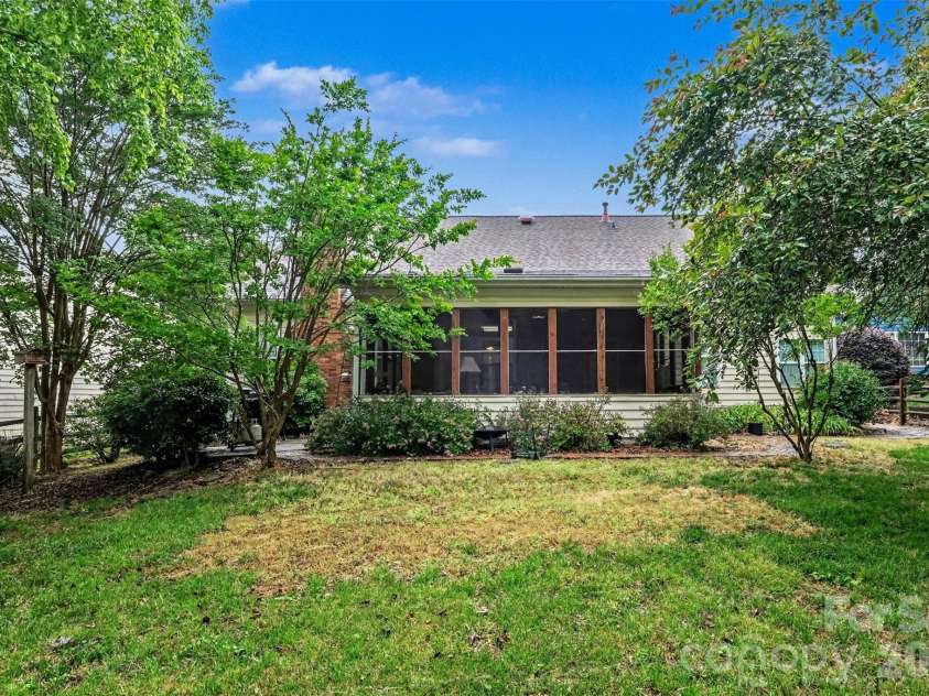 12310 Panthersville Drive, Charlotte, NC 28269.  MLS# CAR4375642, YatesRealty ID 17447. 