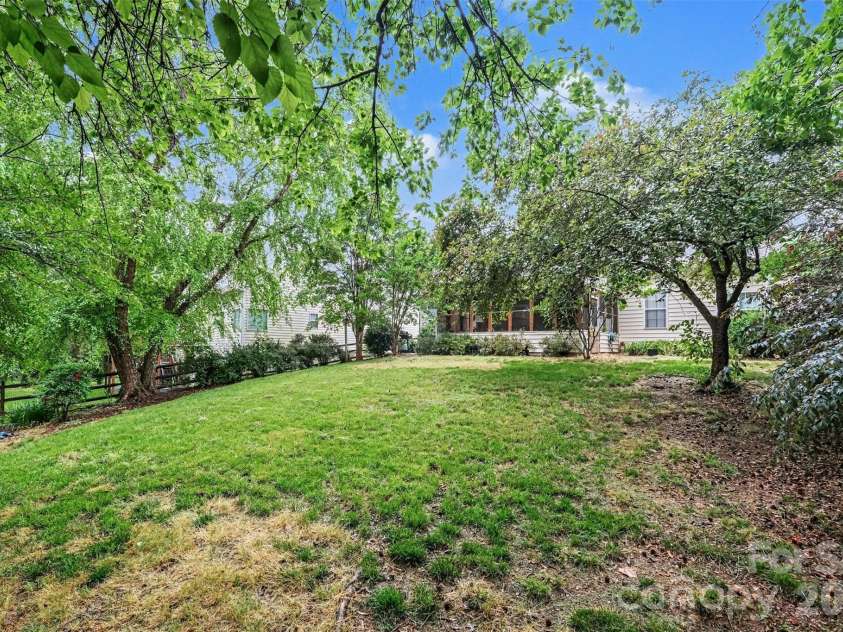12310 Panthersville Drive, Charlotte, NC 28269.  MLS# CAR4375642, YatesRealty ID 17447. 