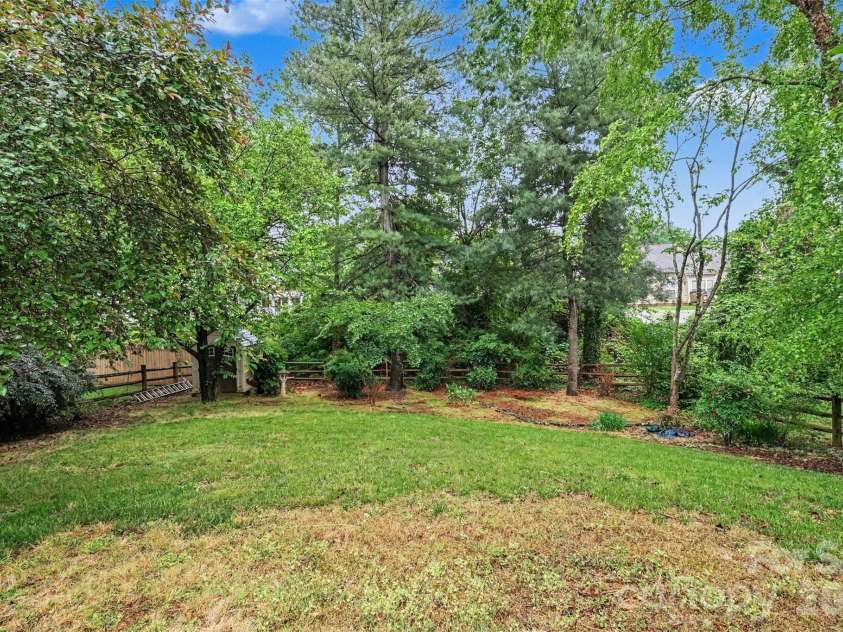 12310 Panthersville Drive, Charlotte, NC 28269.  MLS# CAR4375642, YatesRealty ID 17447. 