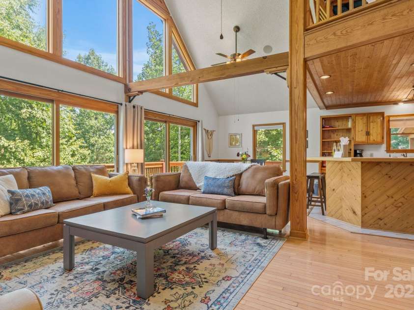 136 Grouse Point Road, Hot Springs, NC 28743.  MLS# CAR4309284, YatesRealty ID 17447. 