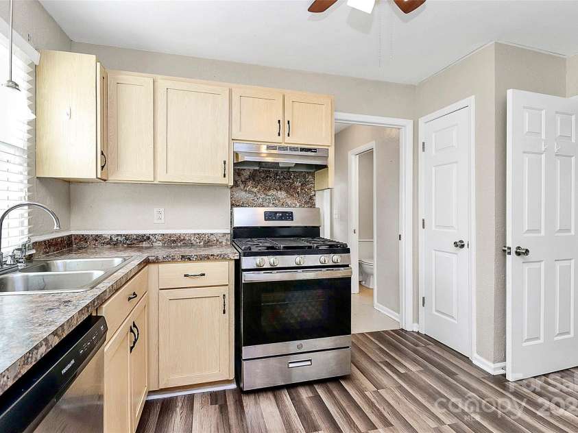 10945 Wiltshire Lane, Charlotte, NC 28262.  MLS# CAR4261143, YatesRealty ID 17448. 