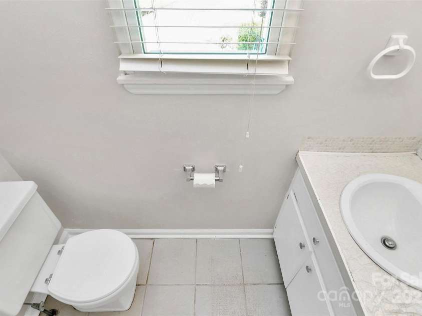 10945 Wiltshire Lane, Charlotte, NC 28262.  MLS# CAR4261143, YatesRealty ID 17448. 