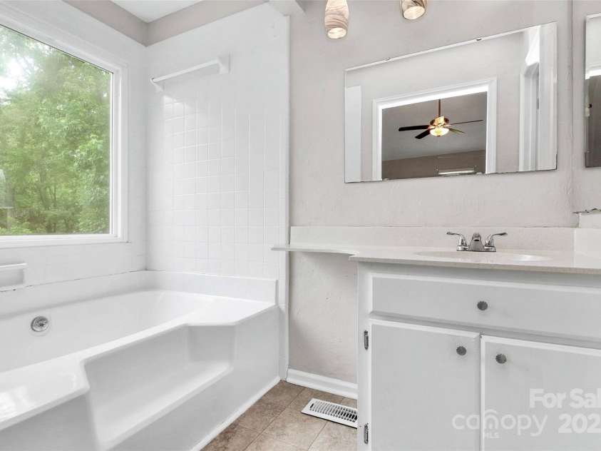 10945 Wiltshire Lane, Charlotte, NC 28262.  MLS# CAR4261143, YatesRealty ID 17448. 