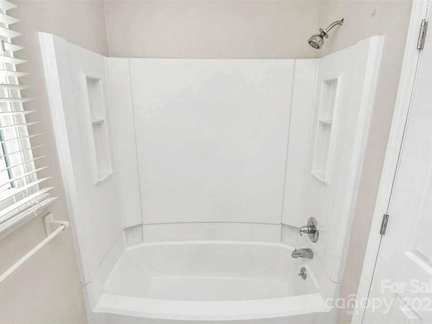 10945 Wiltshire Lane, Charlotte, NC 28262.  MLS# CAR4261143, YatesRealty ID 17448. 