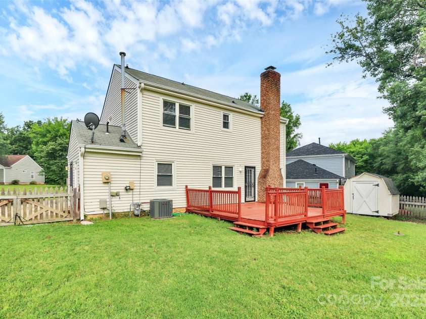 10945 Wiltshire Lane, Charlotte, NC 28262.  MLS# CAR4261143, YatesRealty ID 17448. 