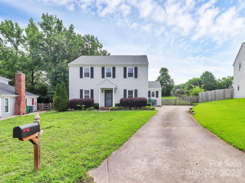 10945 Wiltshire Lane, Charlotte, NC 28262.  MLS# CAR4261143, YatesRealty ID 17448. 