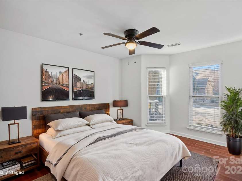 513 Graham Street, Charlotte, NC 28202.  MLS# CAR4255342, YatesRealty ID 17449. Bedroom 1