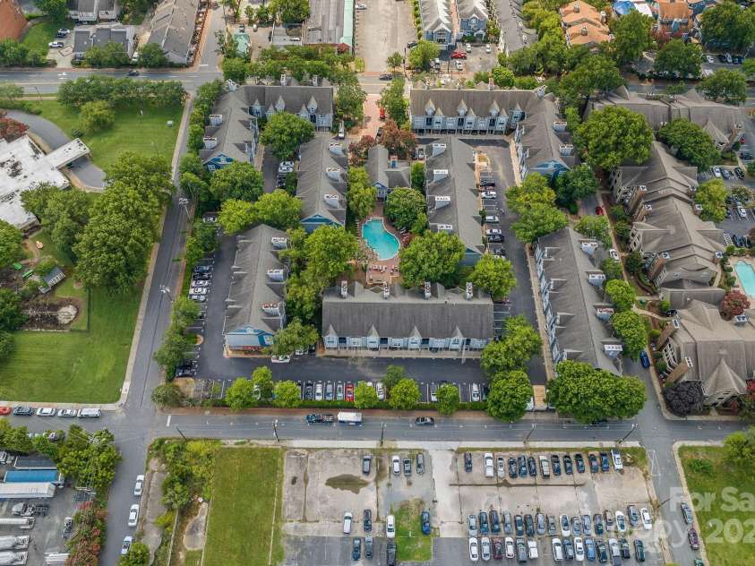 513 Graham Street, Charlotte, NC 28202.  MLS# CAR4255342, YatesRealty ID 17449. Community