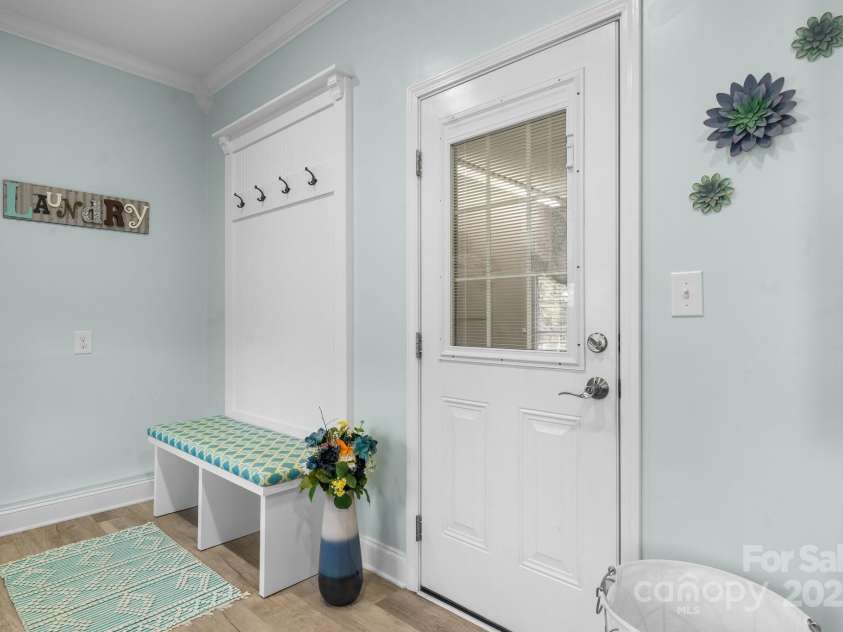 1246 Hillsboro Avenue, Hickory, NC 28602.  MLS# CAR4199854, YatesRealty ID 1745. Laundry room