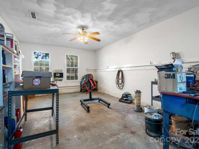 1246 Hillsboro Avenue, Hickory, NC 28602.  MLS# CAR4199854, YatesRealty ID 1745. Office in detached 3 bay garage.