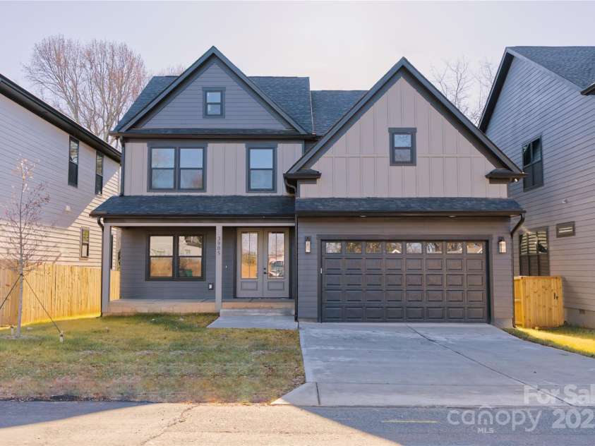 3905 Plainview Road, Charlotte, NC 28208.  MLS# CAR4331843, YatesRealty ID 1745. 