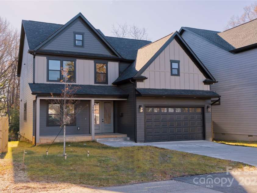3905 Plainview Road, Charlotte, NC 28208.  MLS# CAR4331843, YatesRealty ID 1745. 