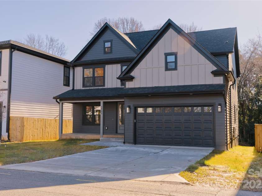 3905 Plainview Road, Charlotte, NC 28208.  MLS# CAR4331843, YatesRealty ID 1745. 