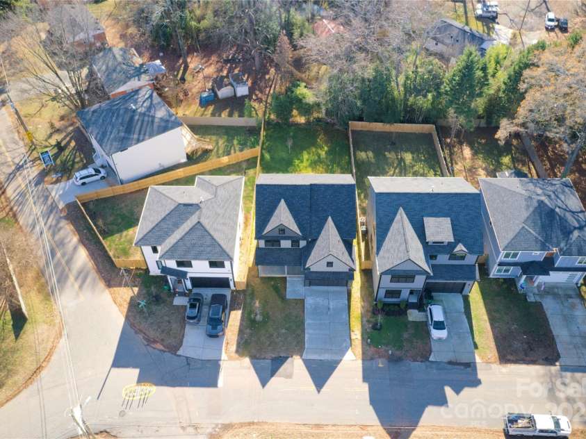 3905 Plainview Road, Charlotte, NC 28208.  MLS# CAR4331843, YatesRealty ID 1745. 